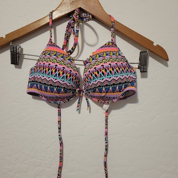 Bikini Top 32C - Picture 4 of 4